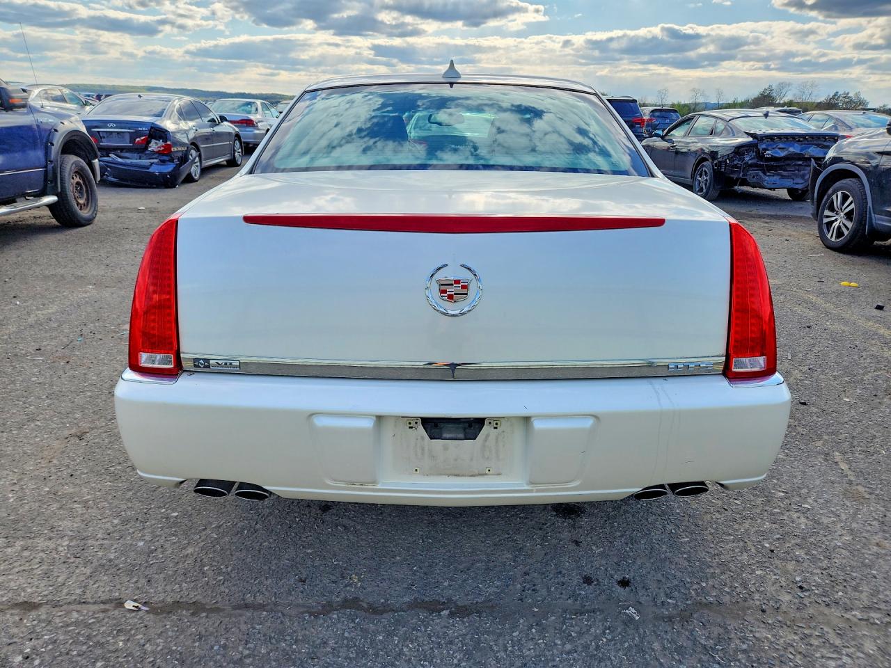 Cadillac DTS