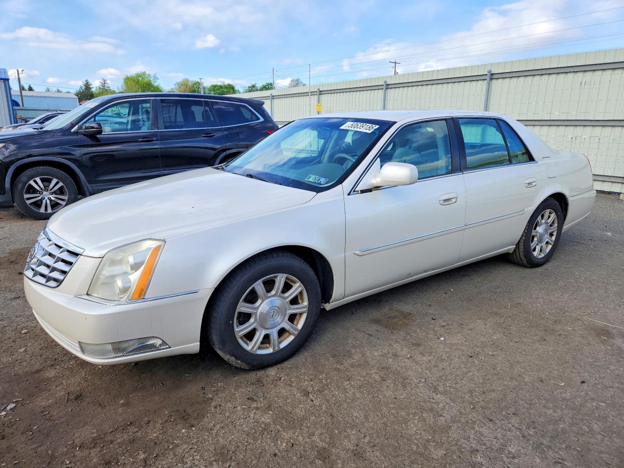 Salvage Cadillac DTS Image
