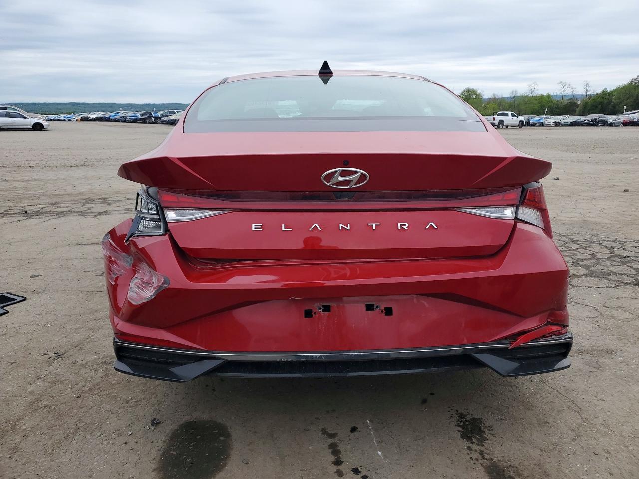 Hyundai ELANTRA Sel