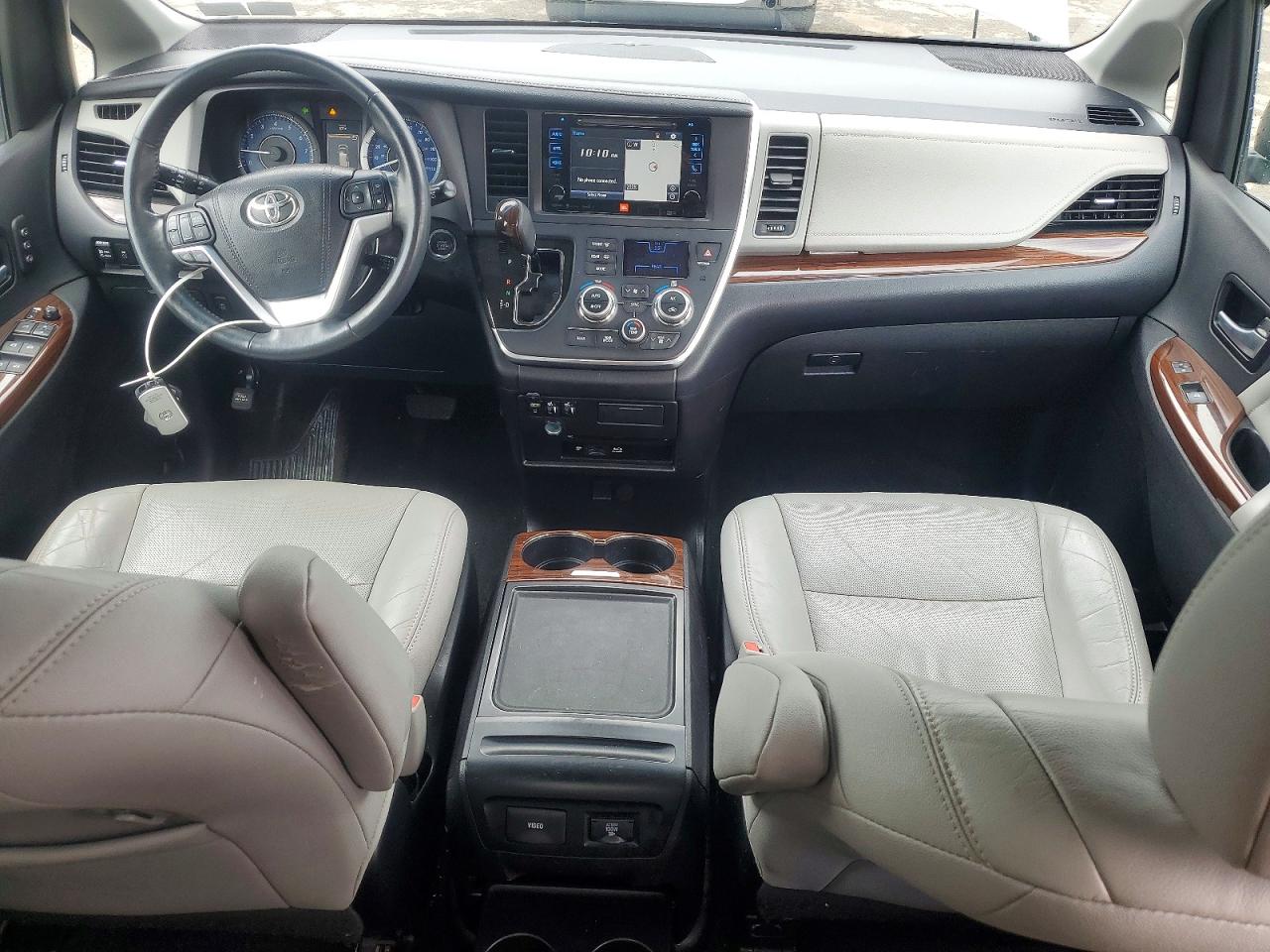 Toyota Sienna Limited Premium 7-passenger