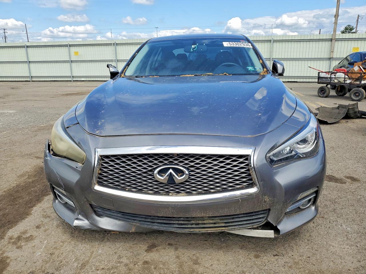 INFINITI Q50 Premium