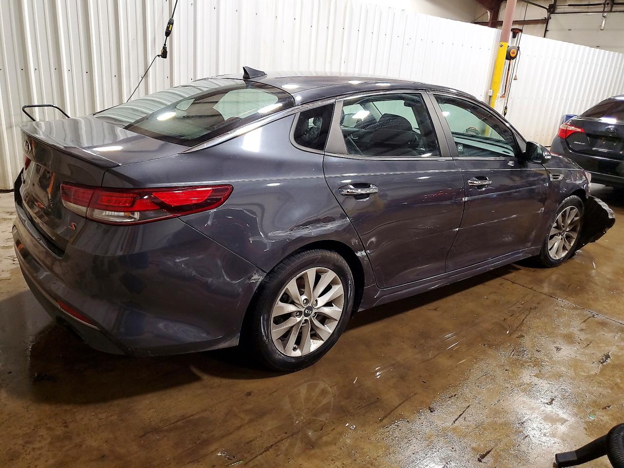 Kia Optima S