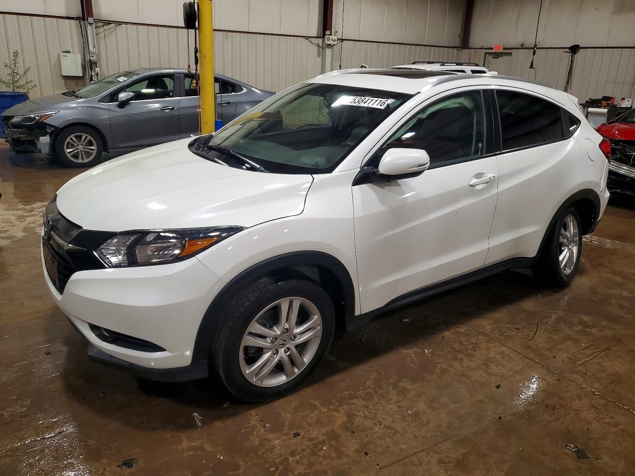 Salvage Honda HR-V Image