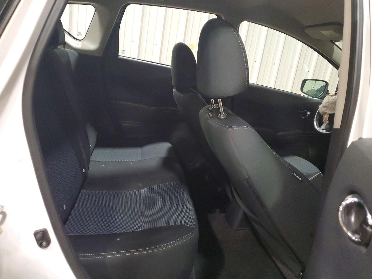 Nissan Versa Sv