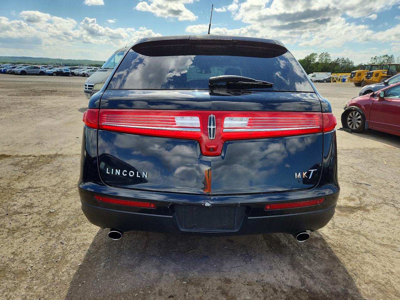 Lincoln MKT