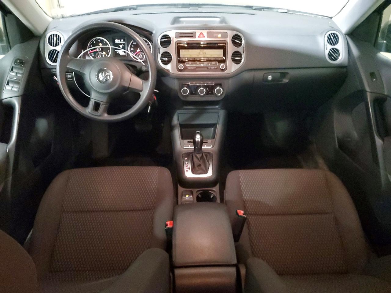 Volkswagen Tiguan S