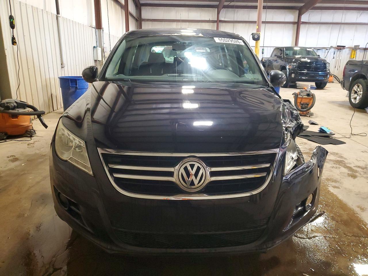 Volkswagen Tiguan S