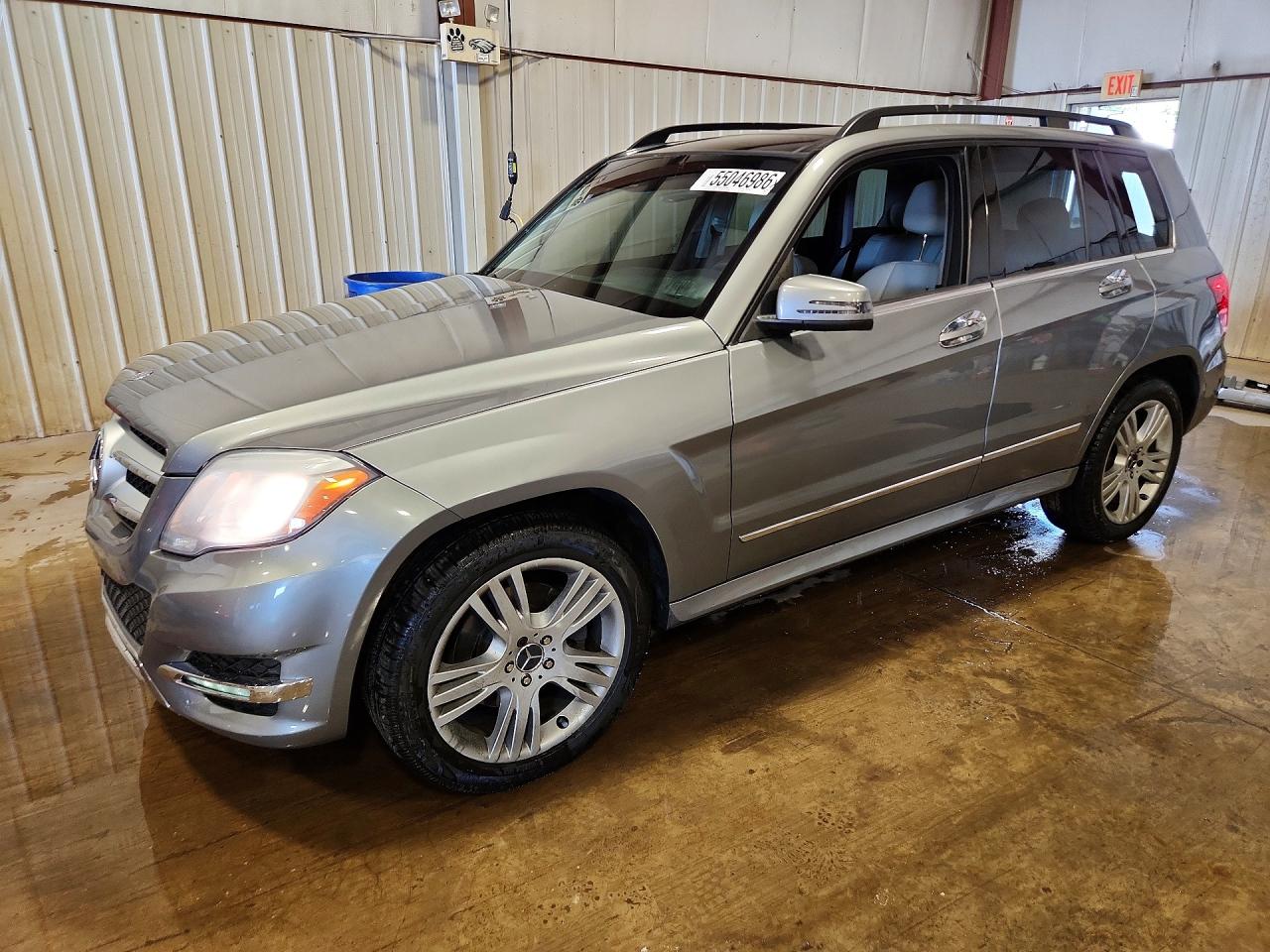 Salvage Mercedes-Benz GLK Image
