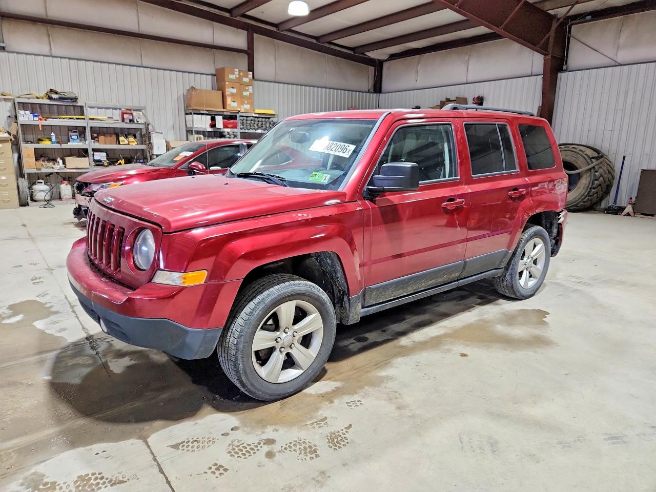 Salvage Jeep Patriot Image