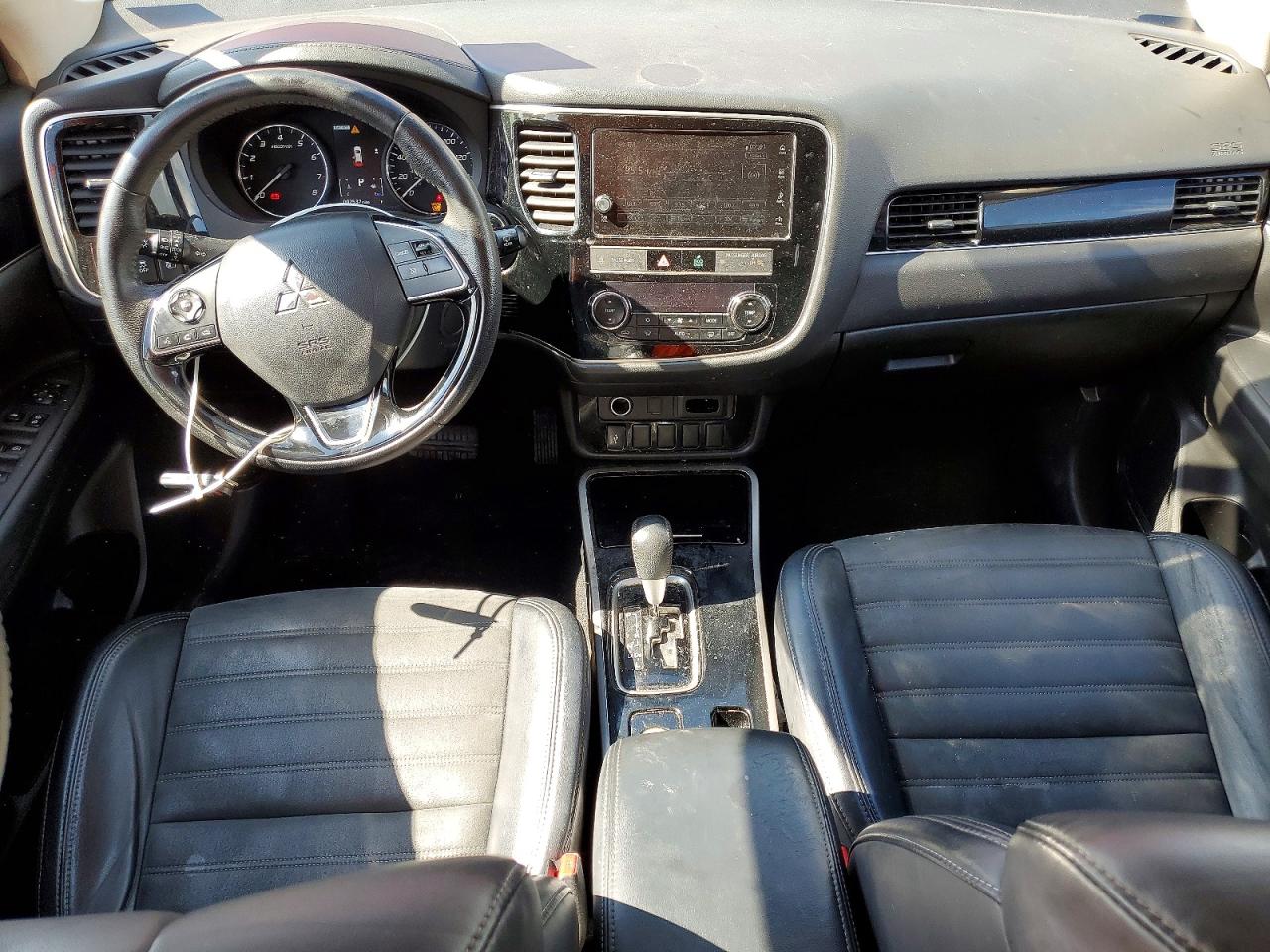 Mitsubishi Outlander Se