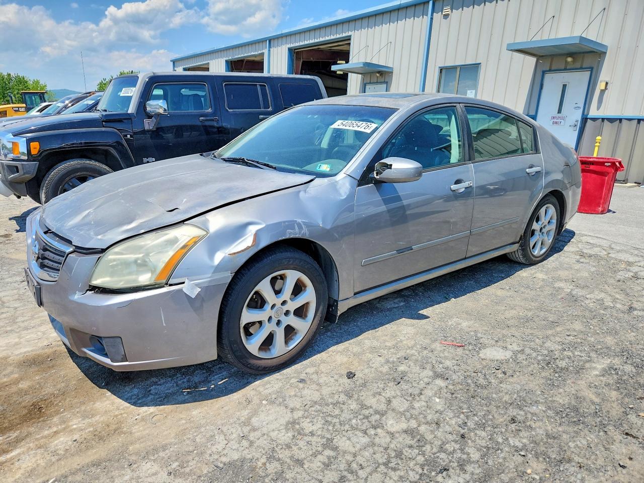 Salvage Nissan Maxima Image