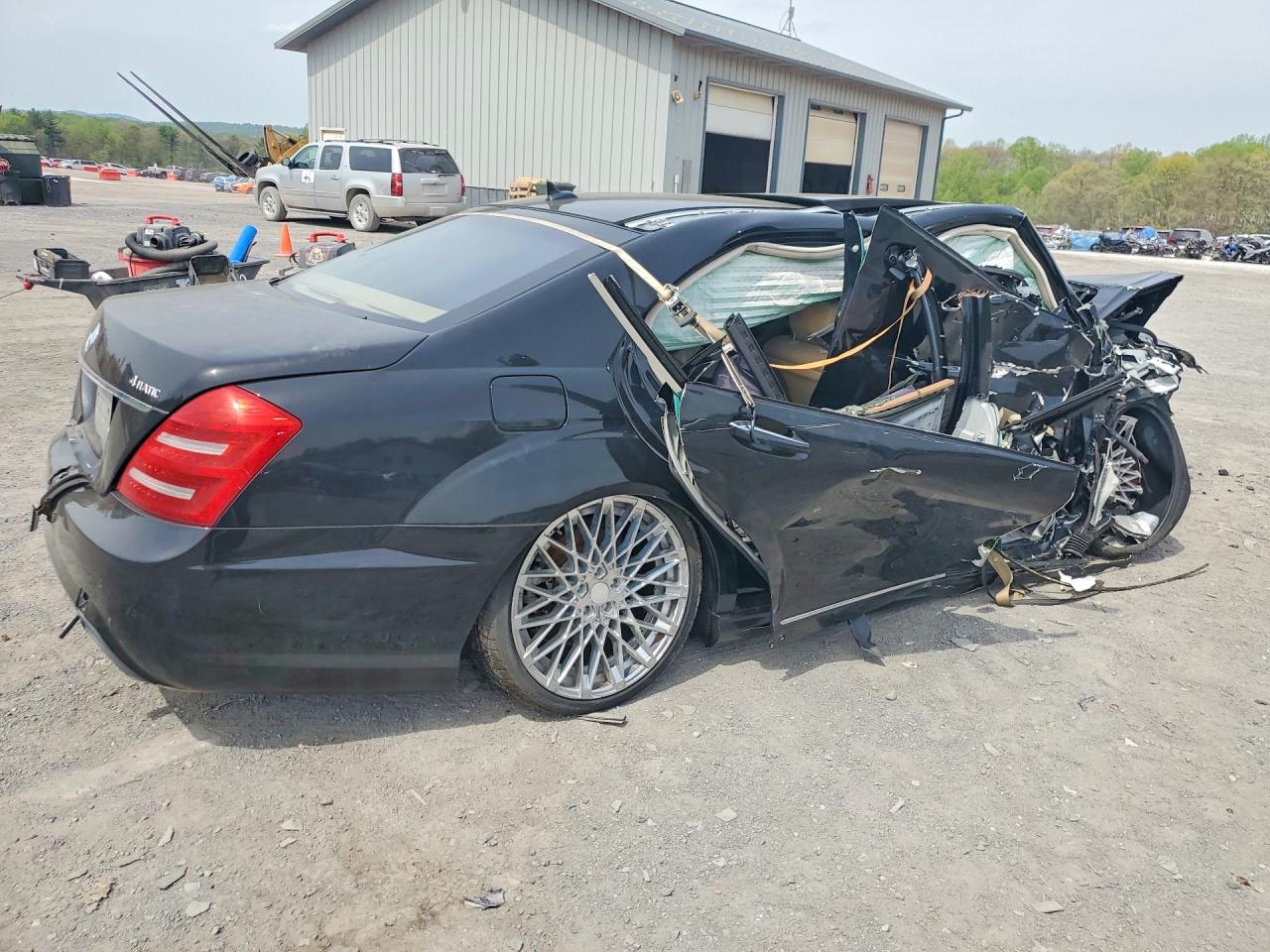Mercedes-Benz S-Class 550 4matic