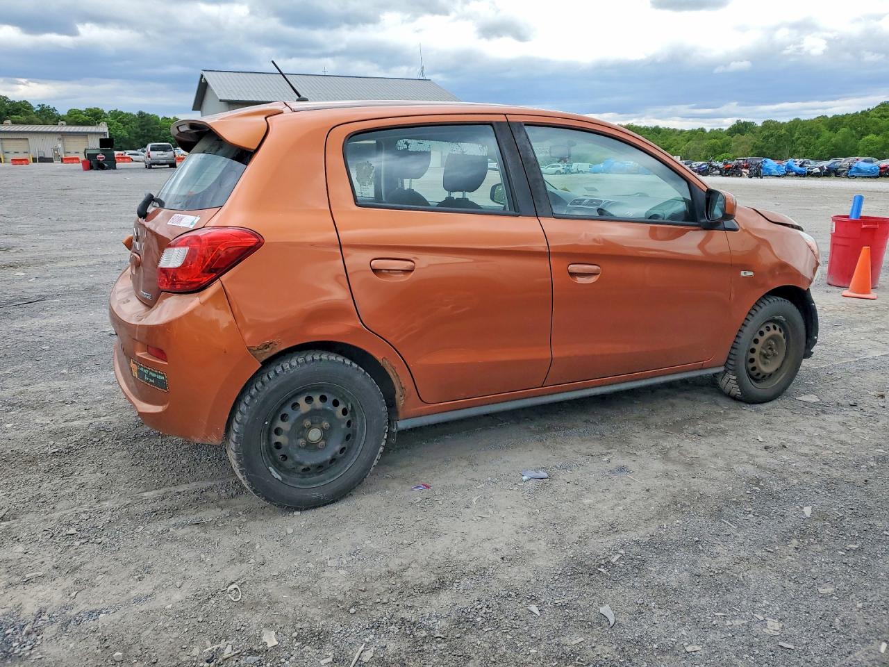 Mitsubishi Mirage Es