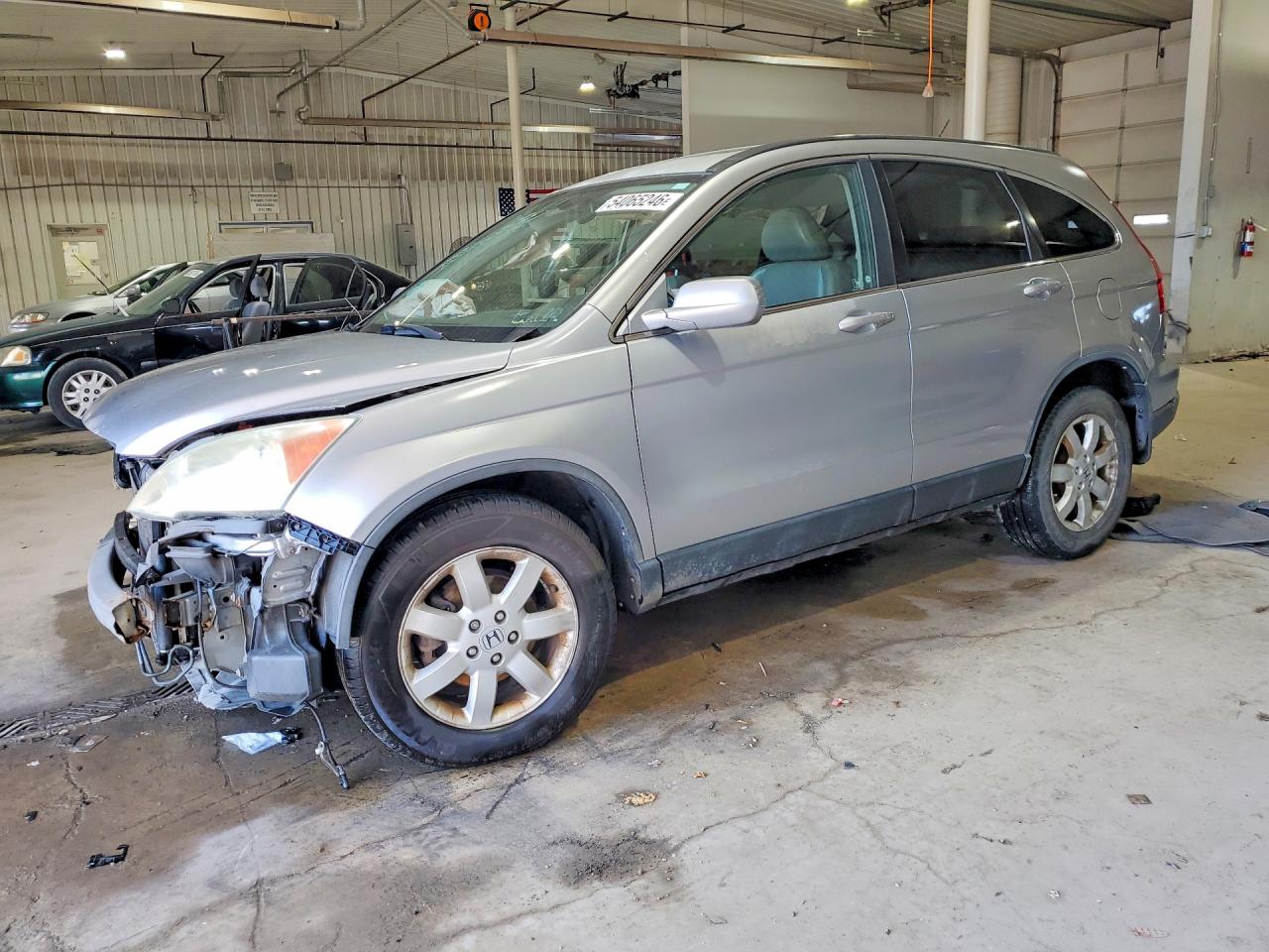 Salvage Honda Crv Image