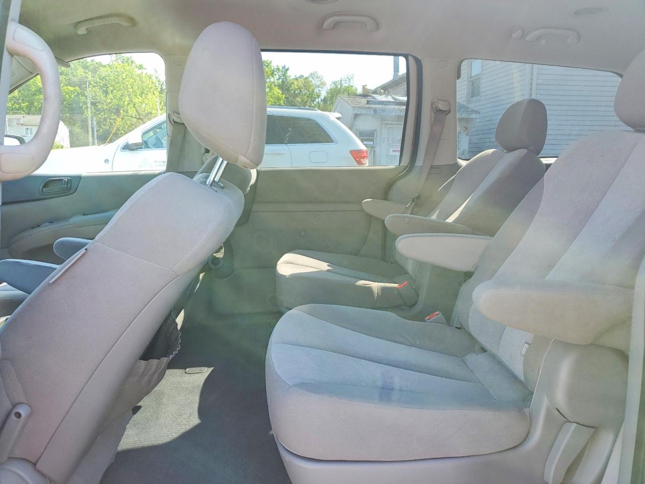 Kia Sedona Lx