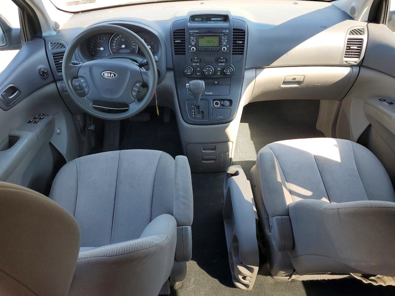 Kia Sedona Lx