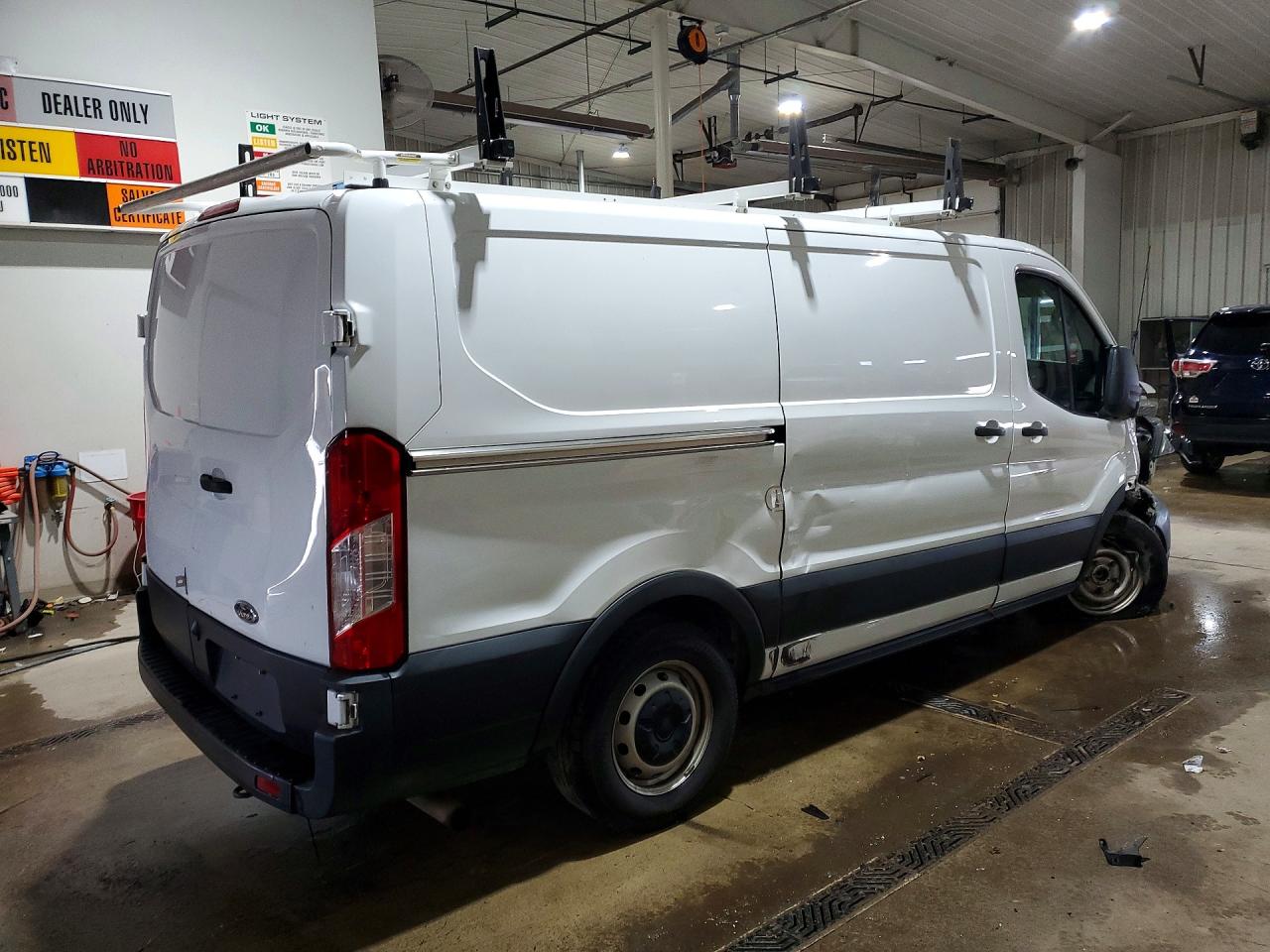Ford Transit T-150