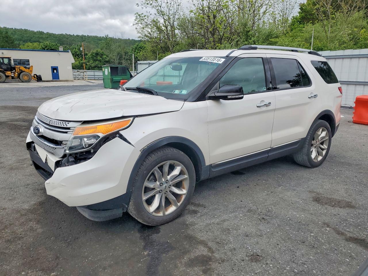 Salvage Ford Explorer Image