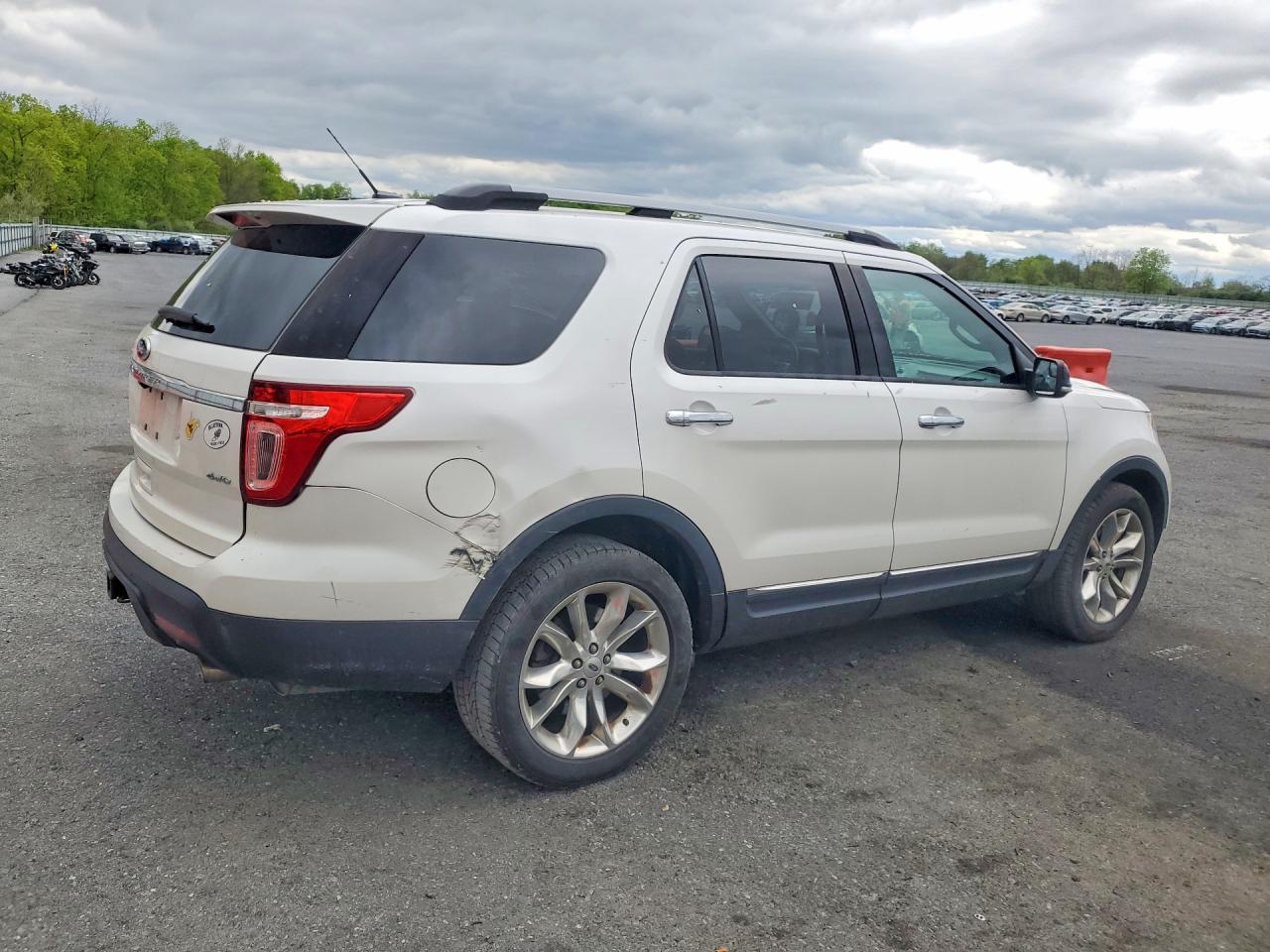 Ford Explorer Xlt