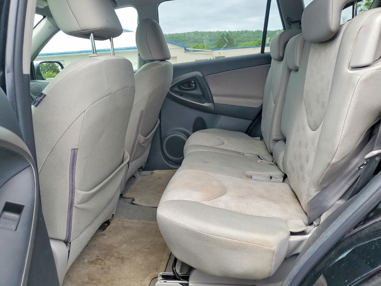 Toyota RAV4 Base
