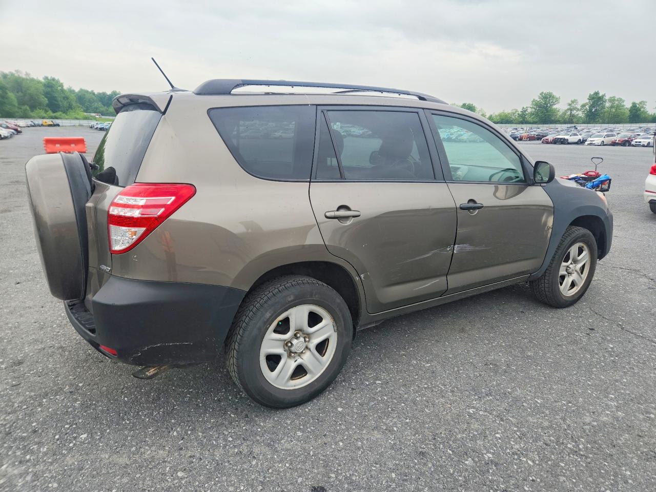 Toyota RAV4 Base
