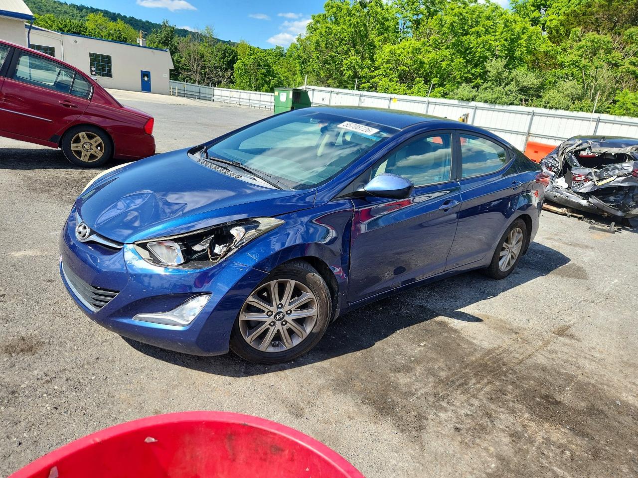 Salvage Hyundai ELANTRA Image
