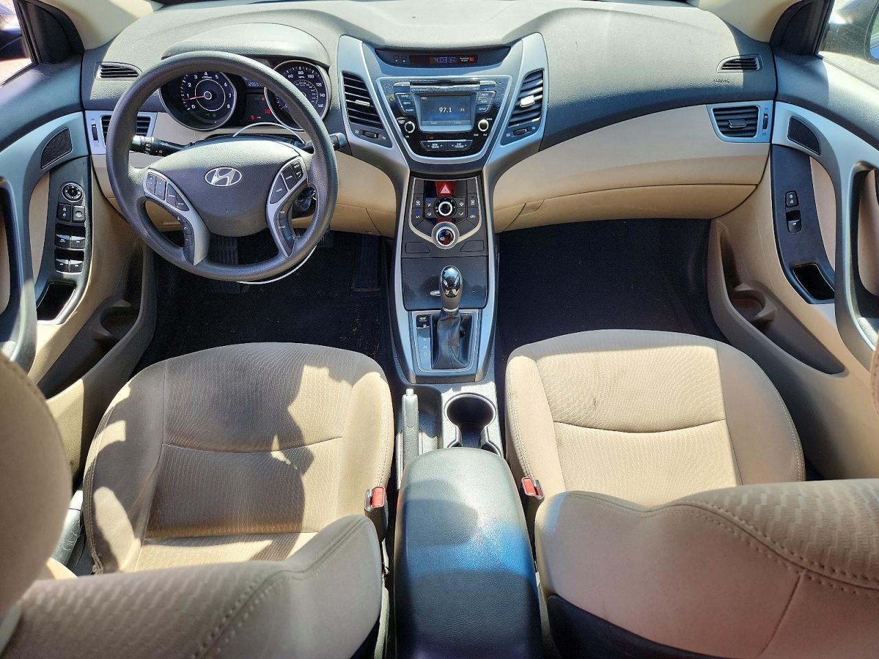 Hyundai ELANTRA Se