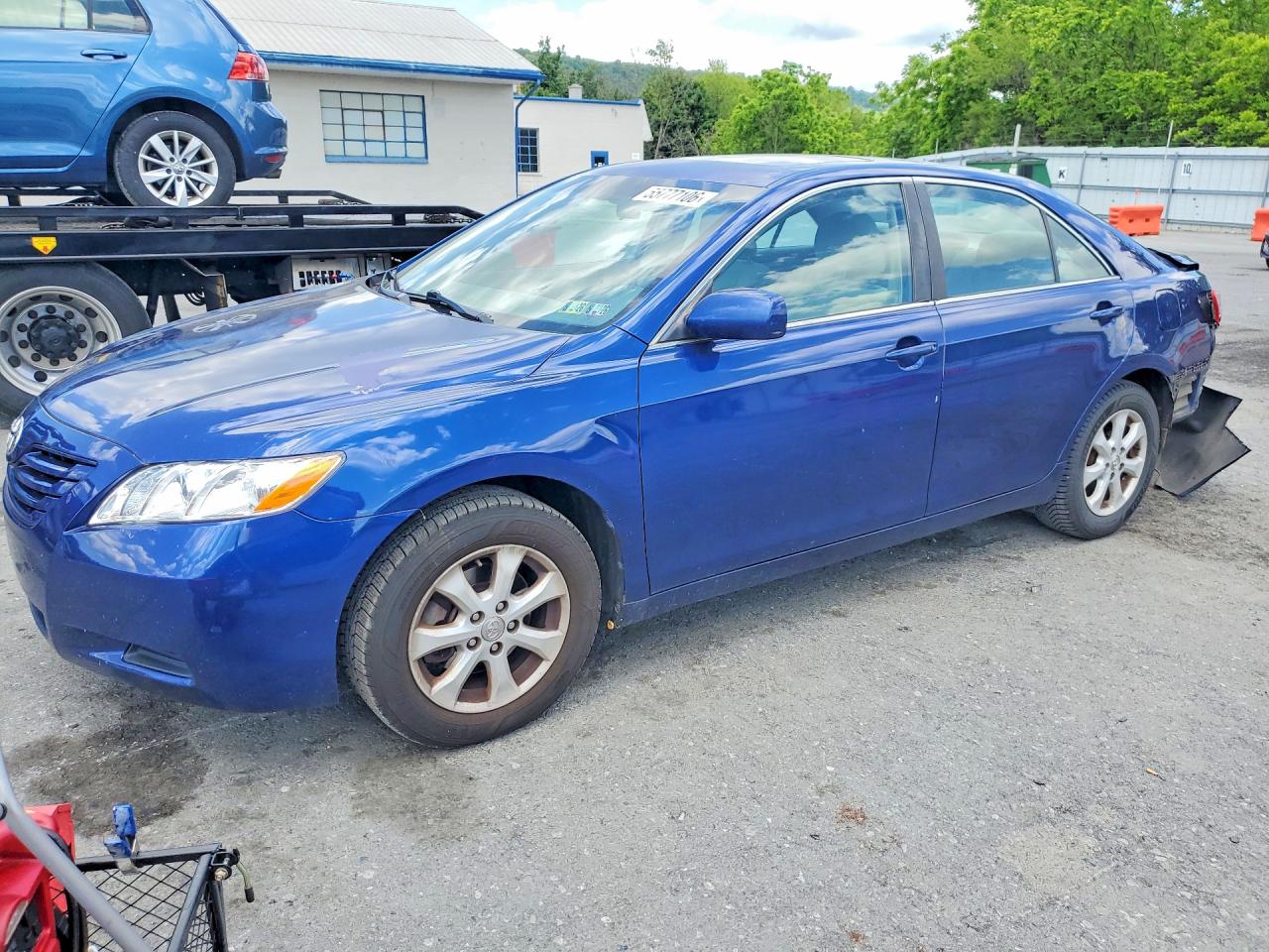 Salvage Toyota Camry Image