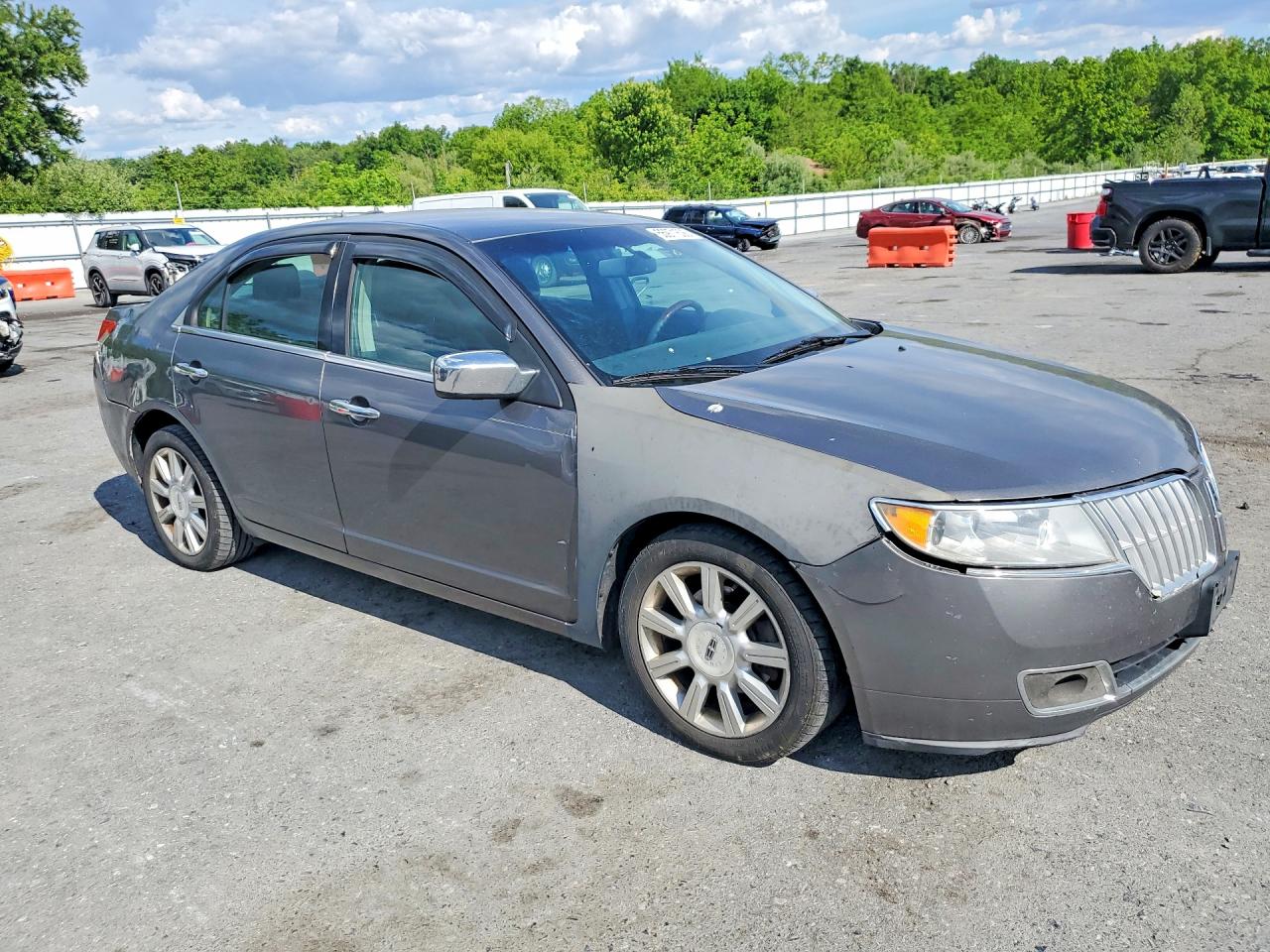 Lincoln MKZ