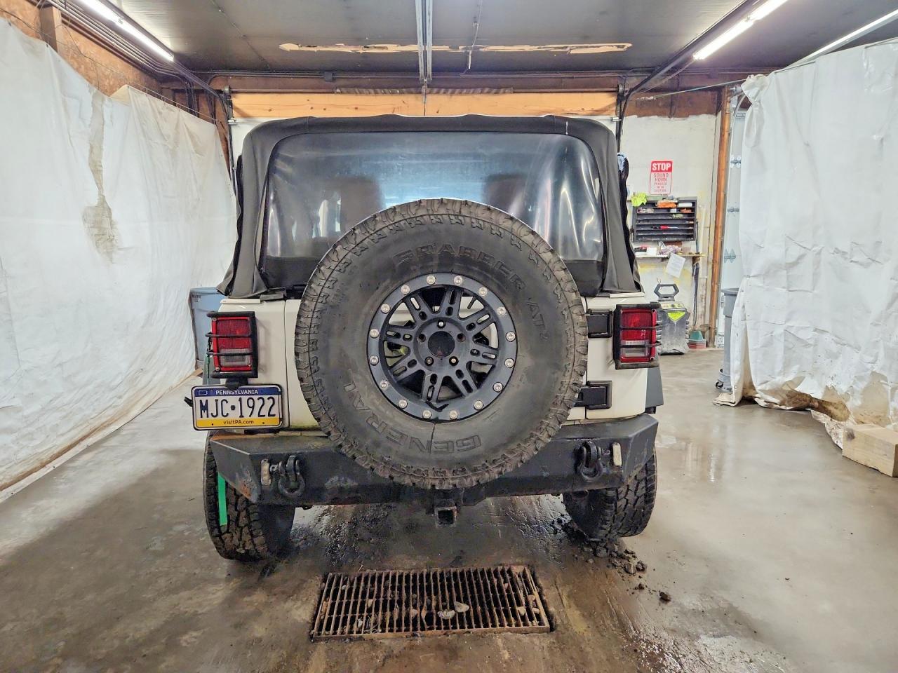 Jeep Wrangler Sport
