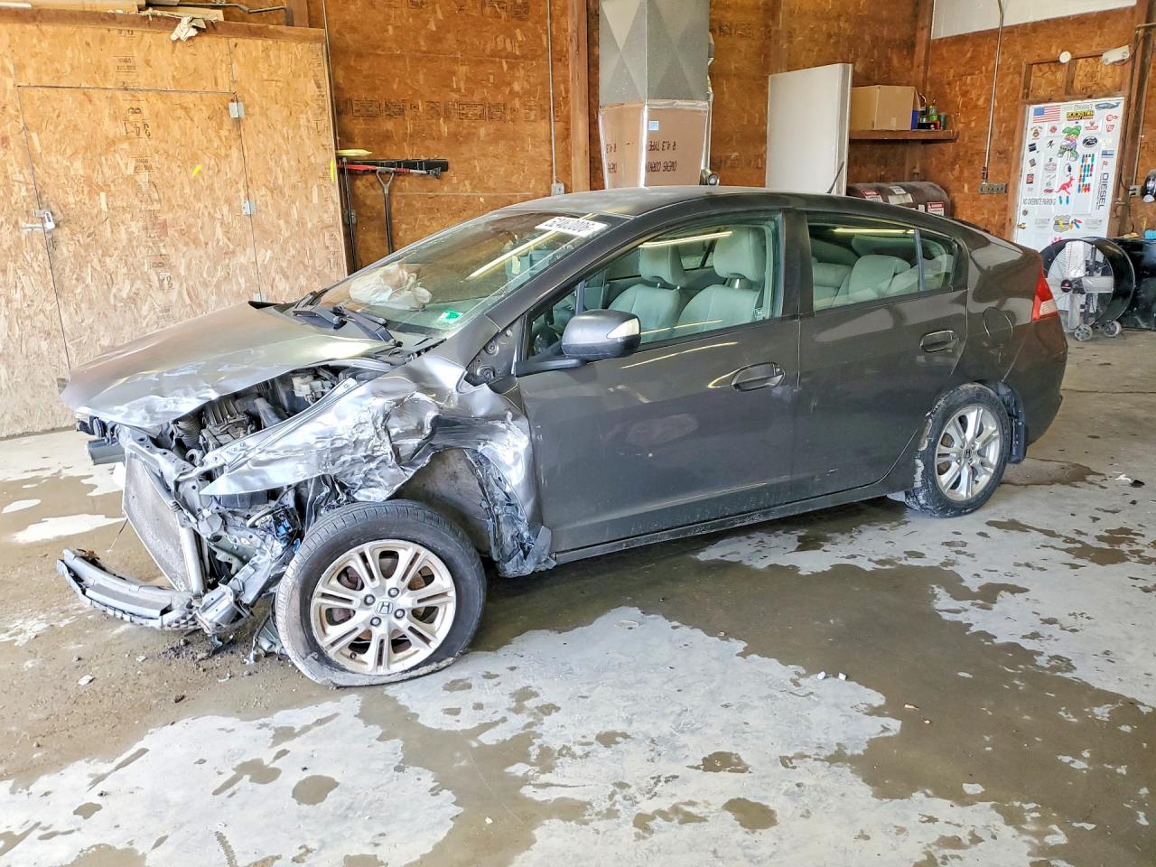 Salvage Honda Insight Image
