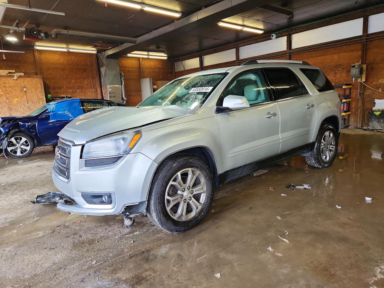 Salvage GMC Acadia Image