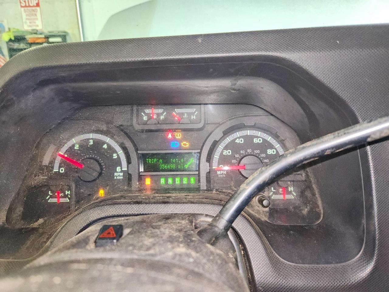 Ford Econoline E350 Super Duty Wagon