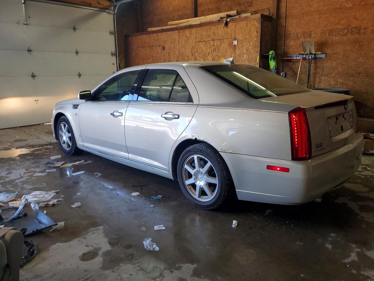 Cadillac STS