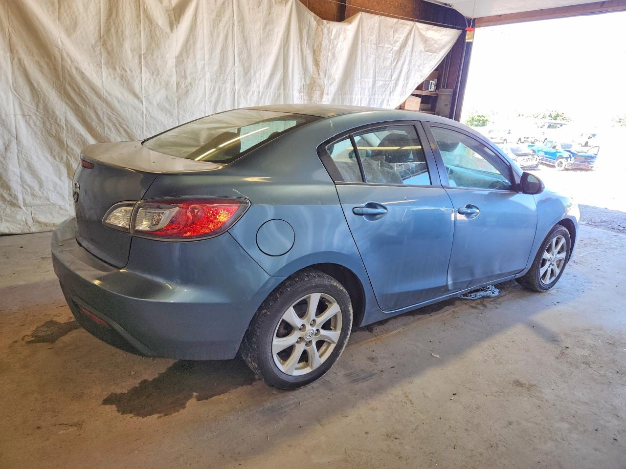 Mazda 3 I