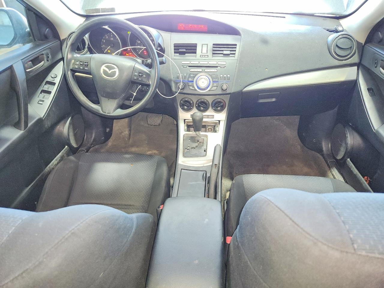 Mazda 3 I