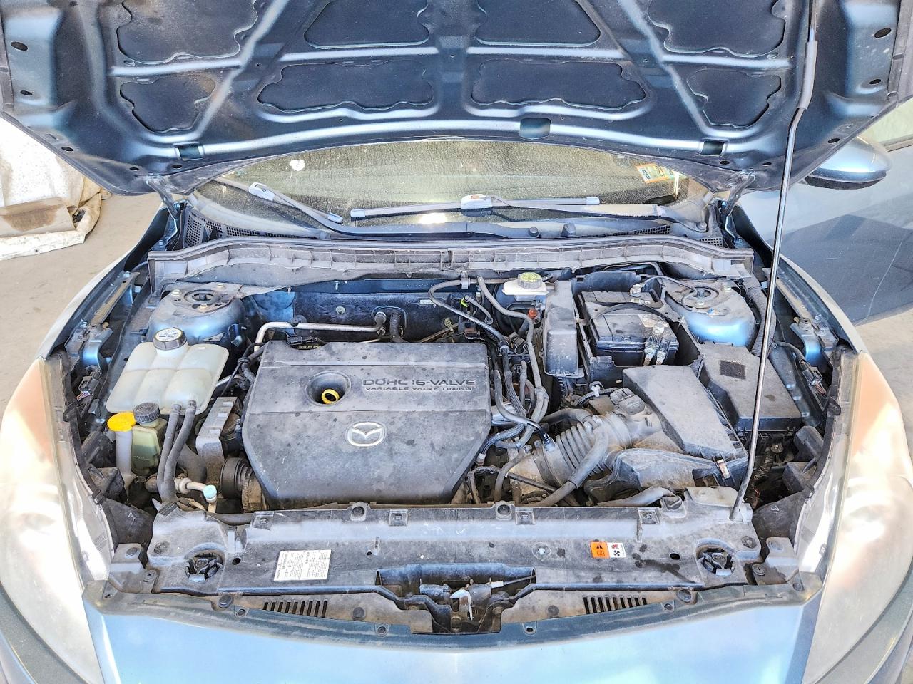 Mazda 3 I