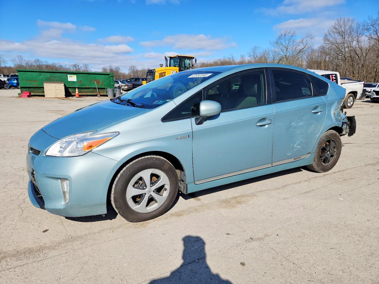 Salvage Toyota Prius Image