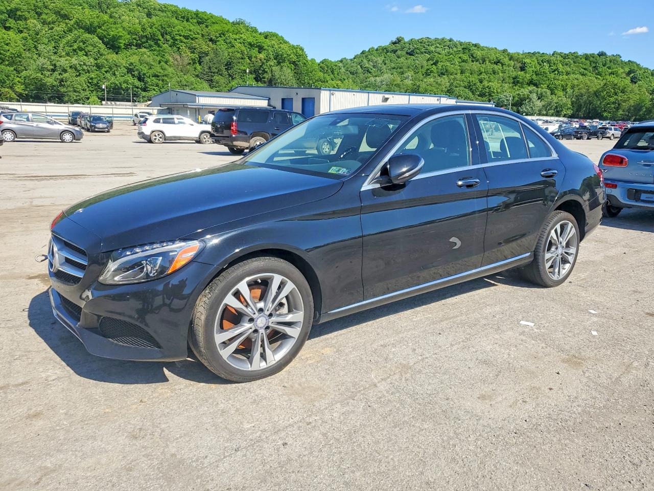 Salvage Mercedes-Benz C-Class Image