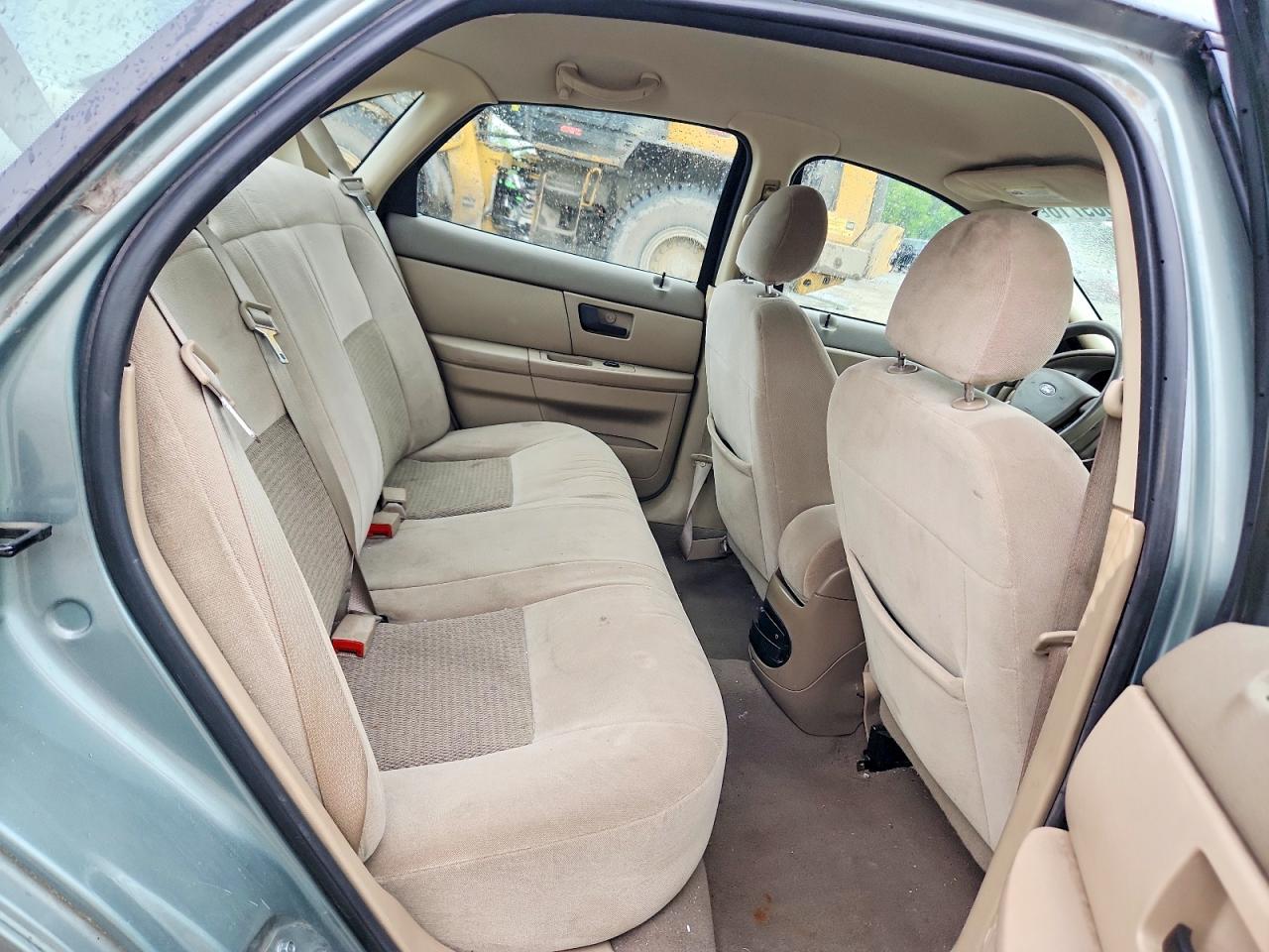 Ford Taurus Se