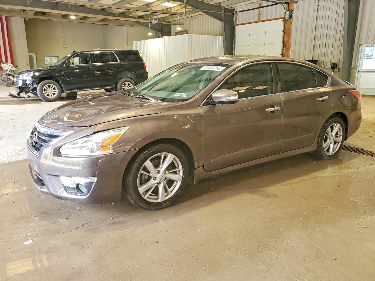 Salvage Nissan Altima Image