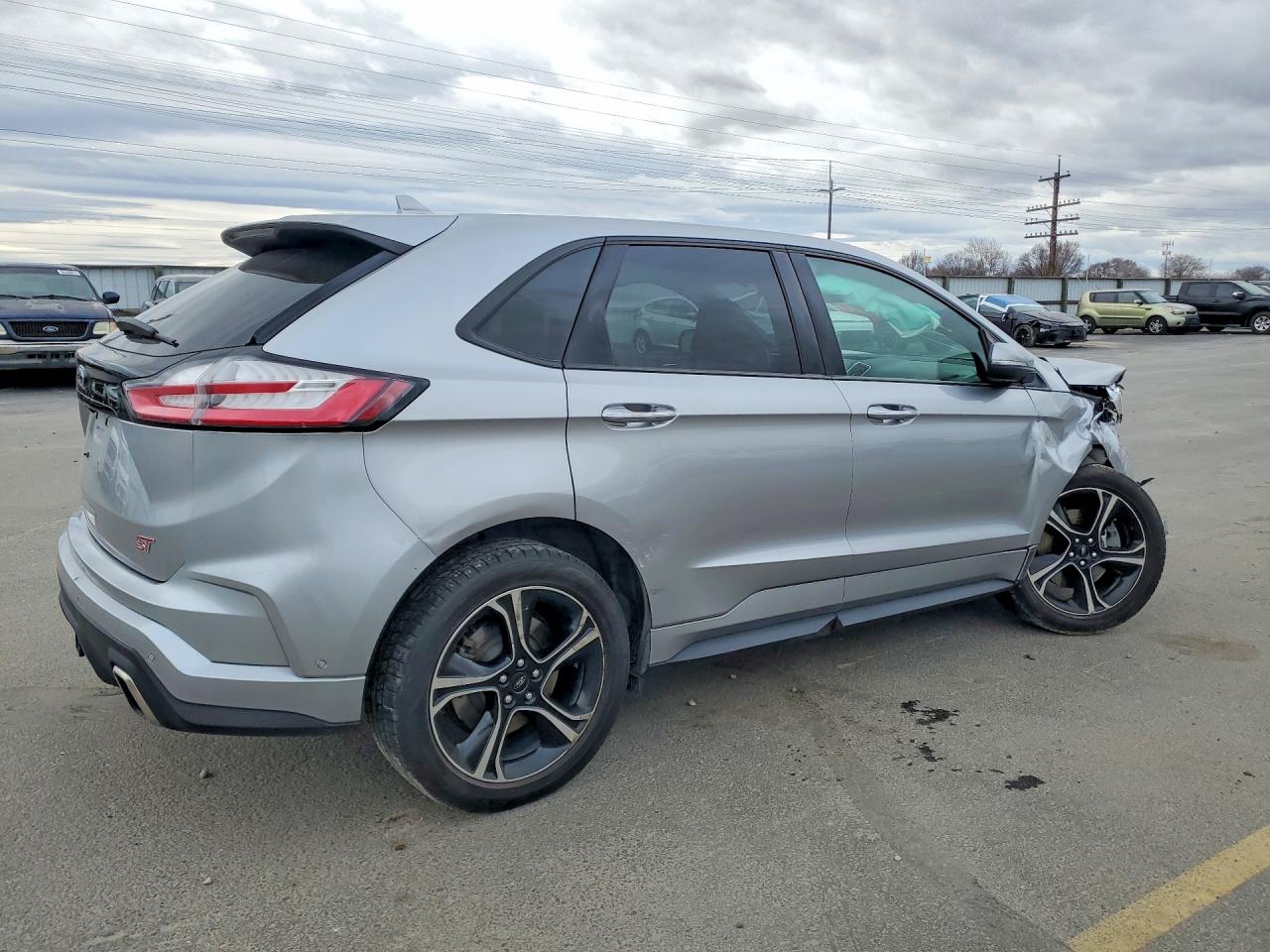 Ford Edge St