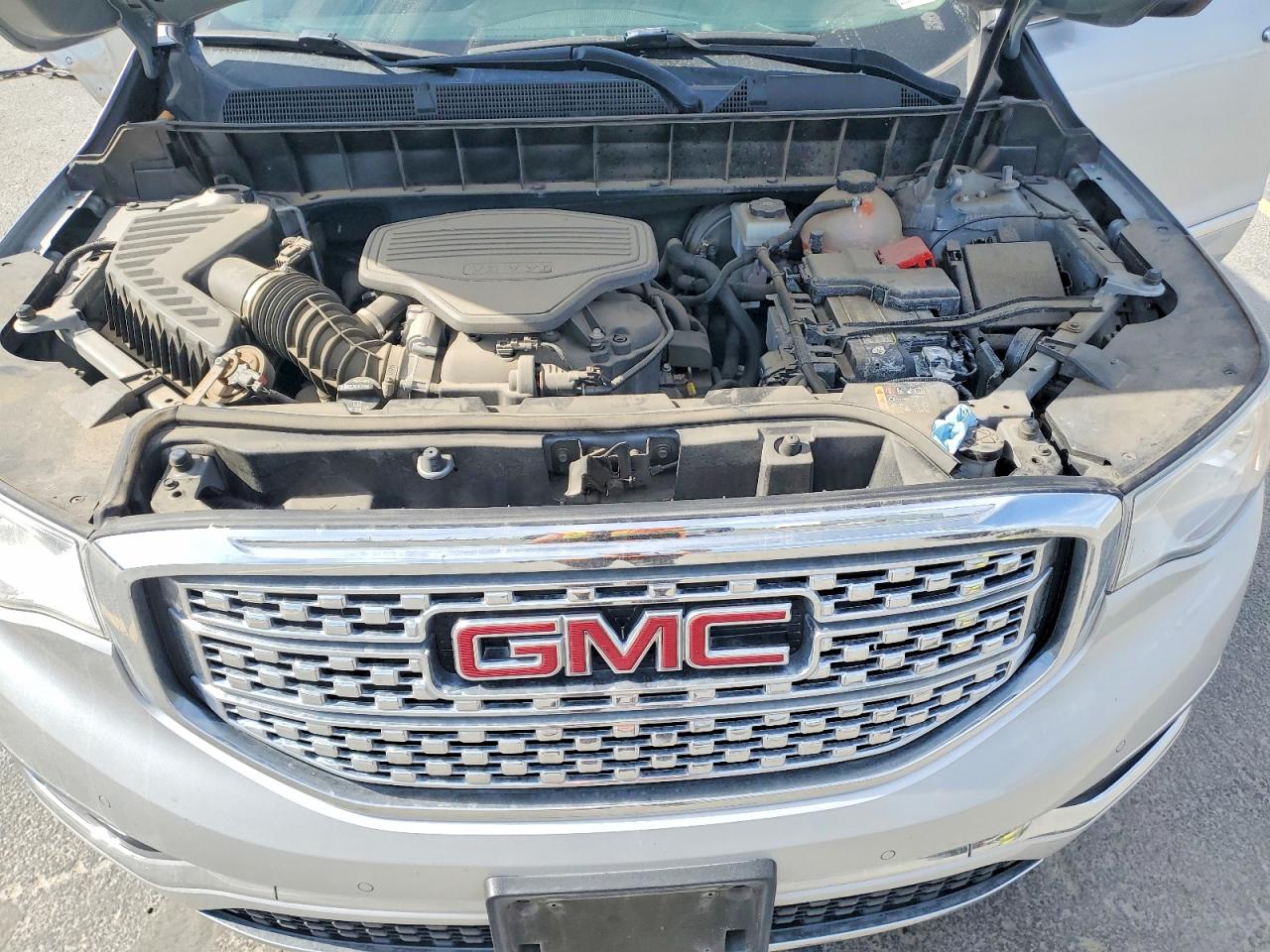 GMC Acadia Denali