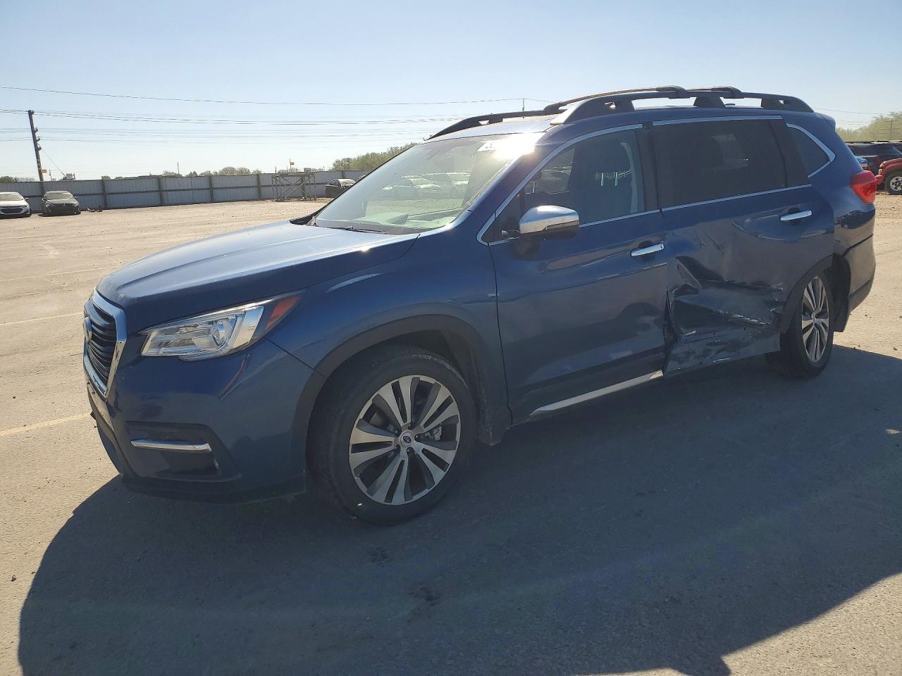 Salvage Subaru Ascent Image