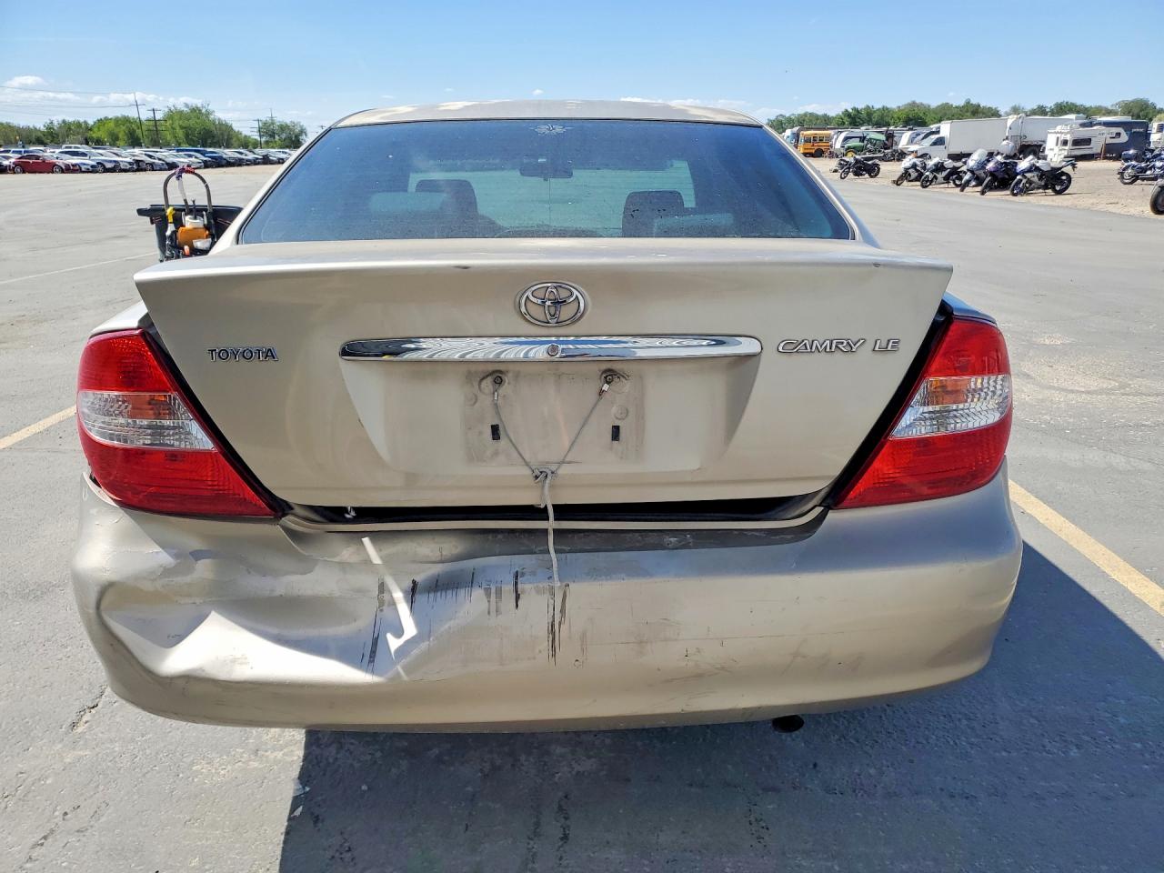 Toyota Camry Le