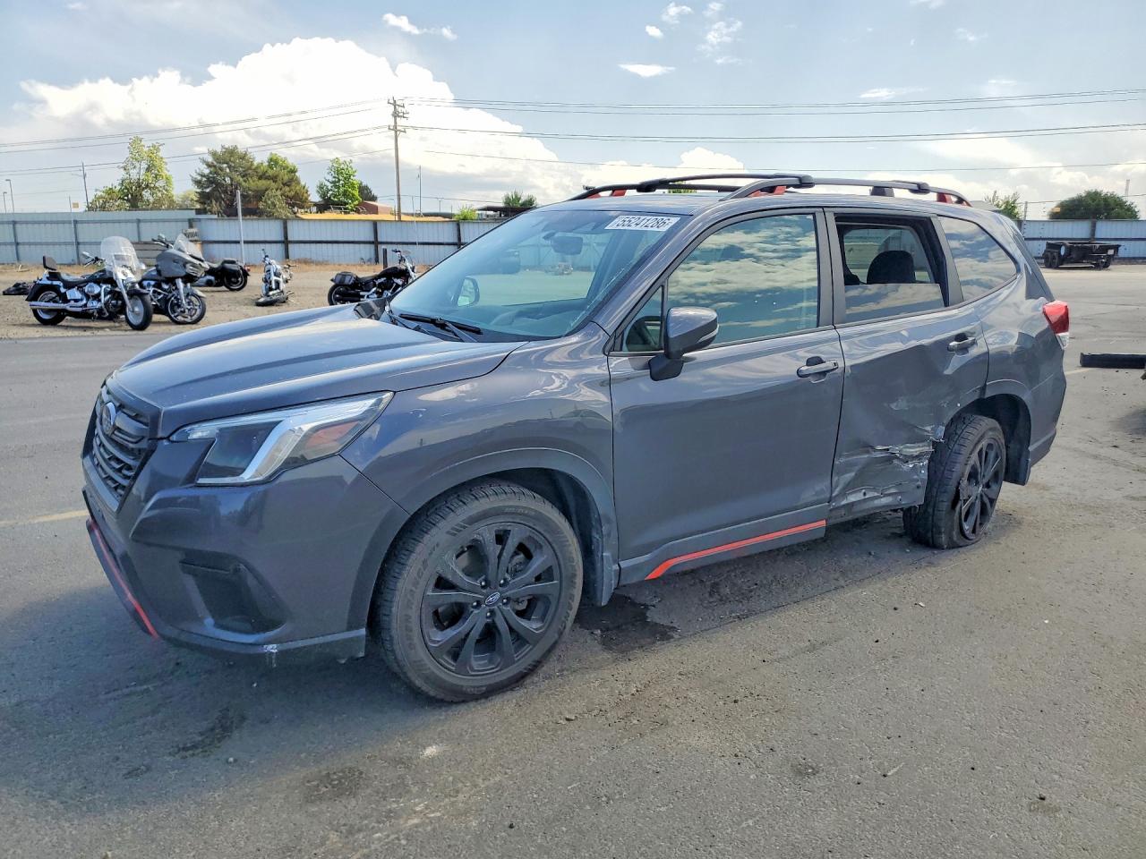 Salvage Subaru Forester Image