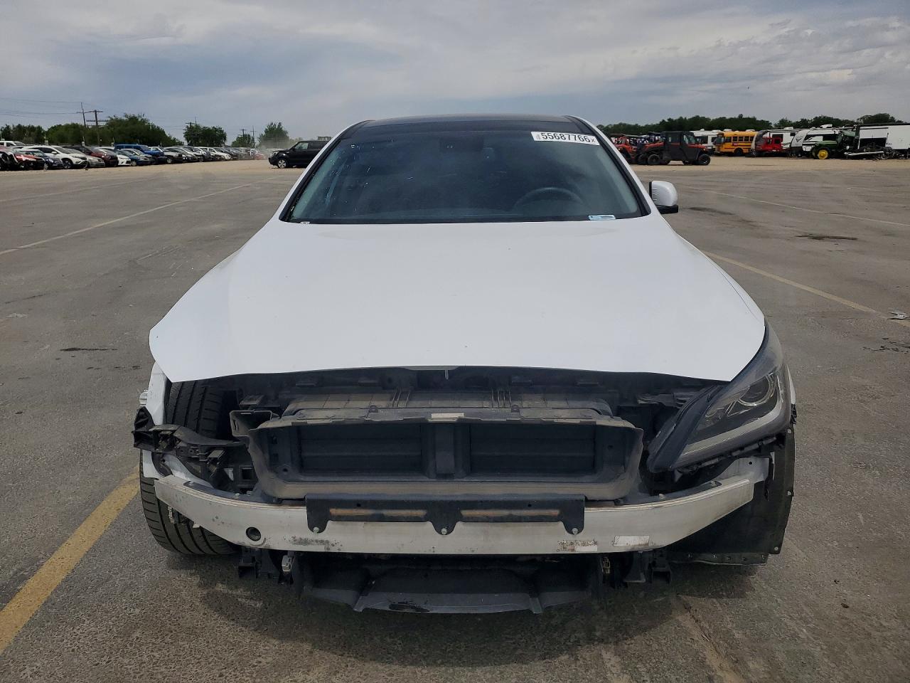 Hyundai Genesis 3.8l