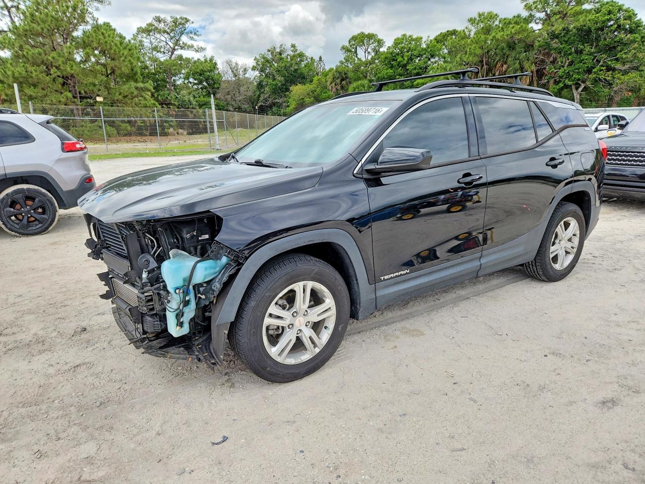 Salvage GMC Terrain Image
