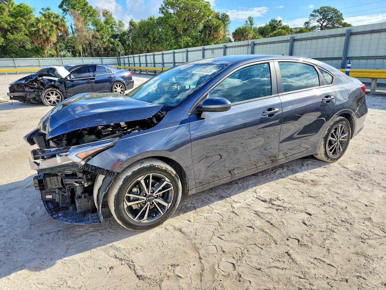 Salvage Kia Forte Image