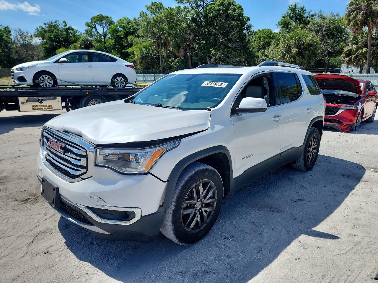 Salvage GMC Acadia Image